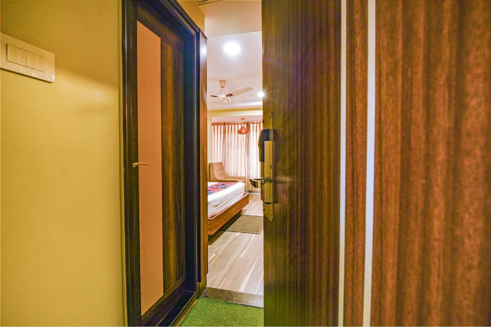 Fabhotel Phoenix Resorts - Nr M Chinnaswamy Stadium Bangalore Exterior foto